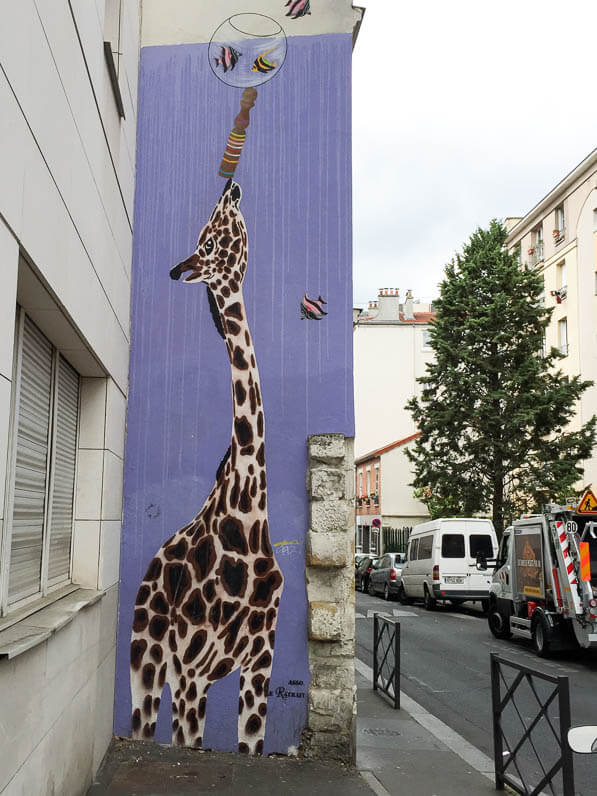 Art de la rue (street art), fresque, Girafe et poissons flottants, Mosko et Associés, rue du Retrait, Paris 20e (75)