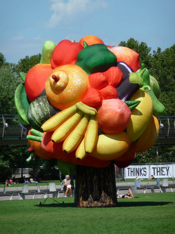 Fruit Tree, Choi Jeong Hwa, exposition L'air des géants, parc de la Villette, Paris 19e (75)