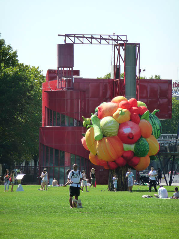 Fruit Tree, Choi Jeong Hwa, exposition L'air des géants, parc de la Villette, Paris 19e (75)