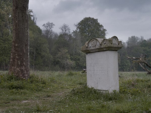 Le tombeau du peintre Meyer, Parc Jean-Jacques Rousseau, 2014©TEZENAS