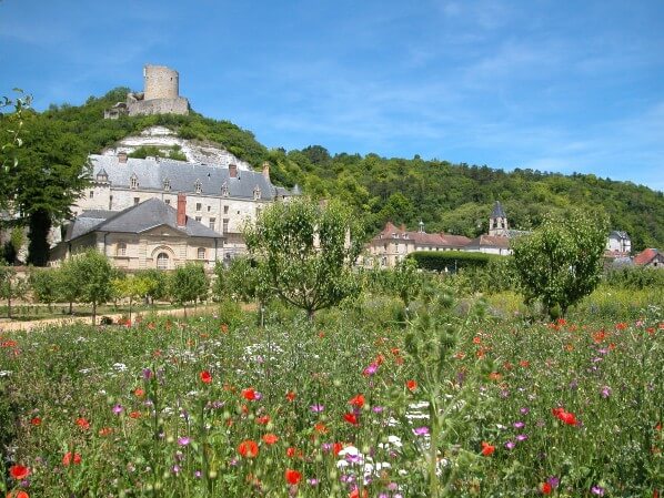 Lire la suite à propos de l’article Le château de La Roche-Guyon (Val d’Oise) est ouvert à nouveau aux visiteurs