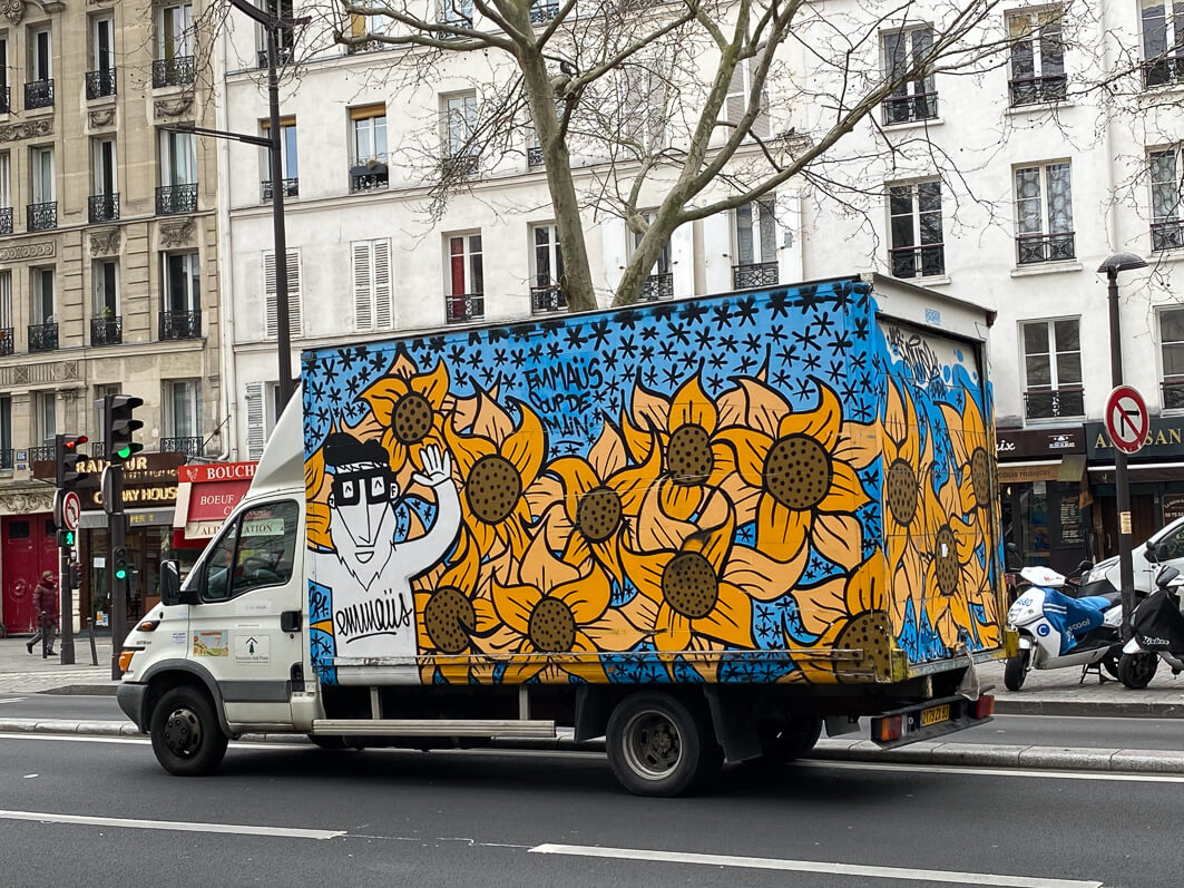 Lire la suite à propos de l’article Camion fleuri