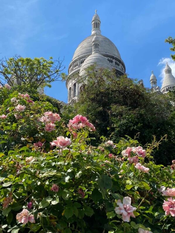 Basilique du Sacré Coeur en été sur la Butte de Montmartre, Paris 18e (75)
