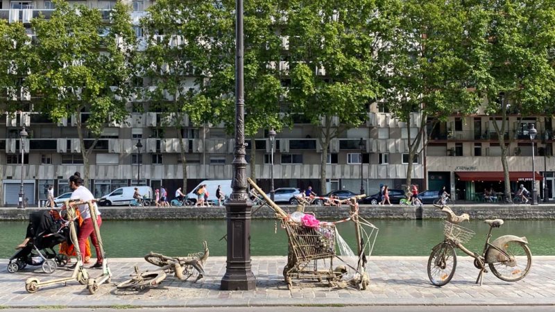 Vélo, caddie et trottinette repêchés dans le Bassin de la Villette, Paris 19e (75)