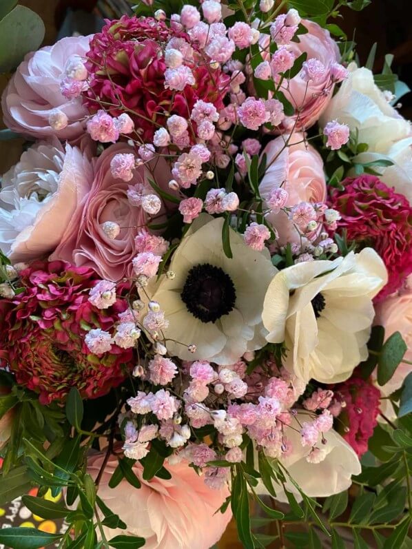 Anémones, renoncules, gypsophile, bouquet, fleurs coupées, Paris 12e (75)