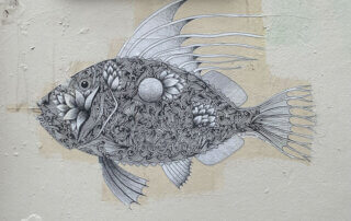 Collage, poisson, street art, Laurier Street, en été sur la Butte de Montmartre, Paris 18e (75)