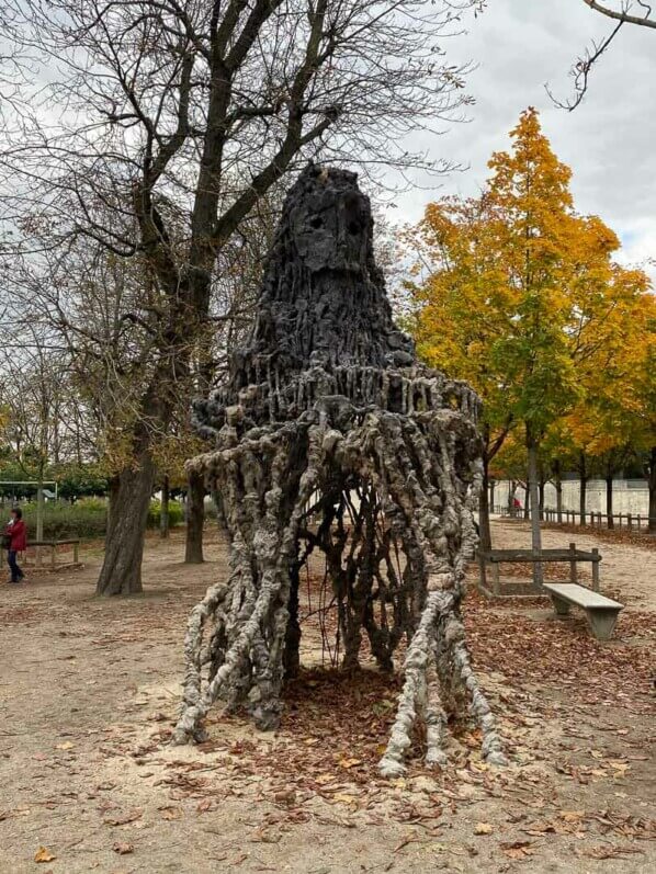 Lionel Sabatté, Chouette Chevêche des Tuileries, FIAC hors les murs, en automne dans le jardin des Tuilerie, Paris 1er (75)