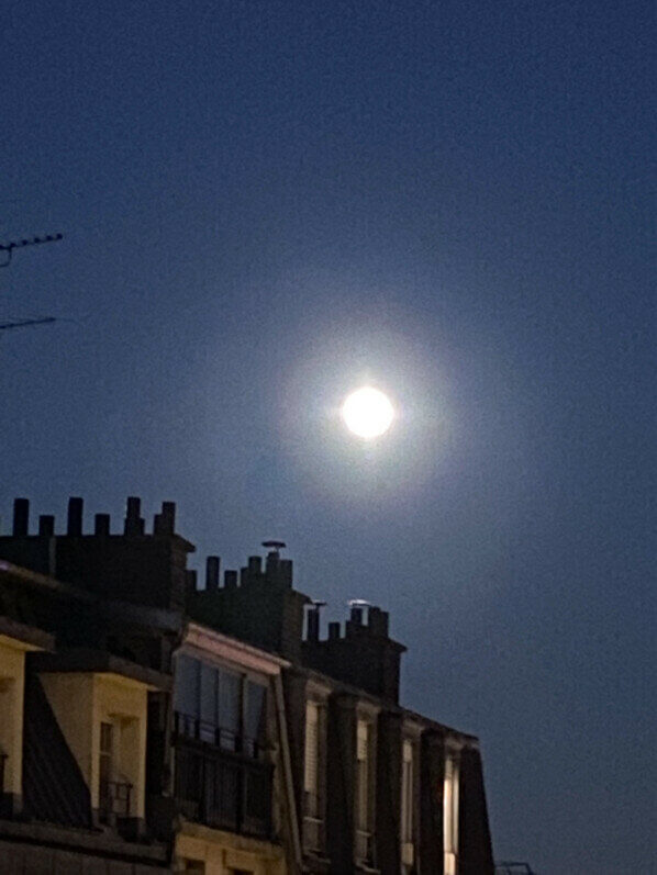 Super lune, pleine lune, Paris 19e (75)