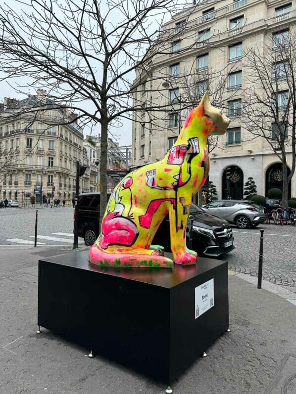 Bastet, statue, Julien Marinetti, Mendelsohn Art Gallery, avenue Georges V, Paris 8e (75)