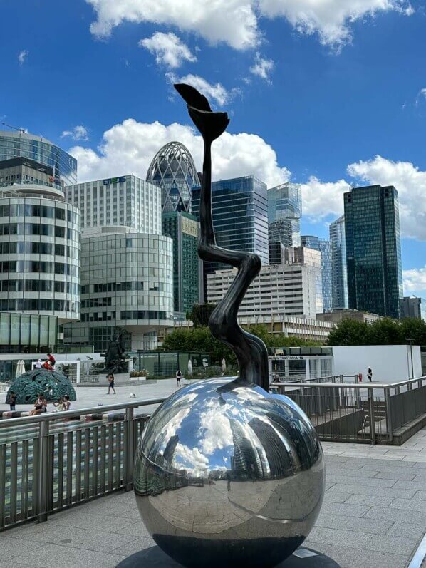 Point Growth, Lim Dong-Lak, Esplanade de la Défense