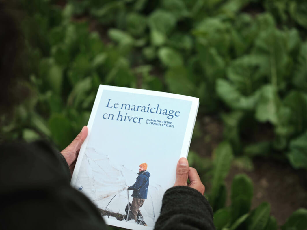 Lire la suite à propos de l’article Jean-Martin Fortier à Paris le 28 février 2024 : le maraîchage en hiver (film + livre)