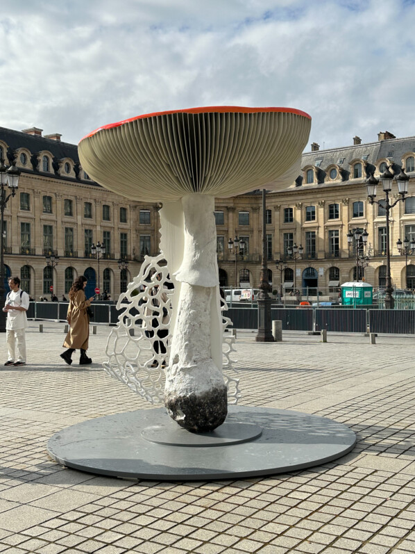 Carsten Höller, Giant Triple Mushroom, Art Basel Paris hors les murs, Paris (75)