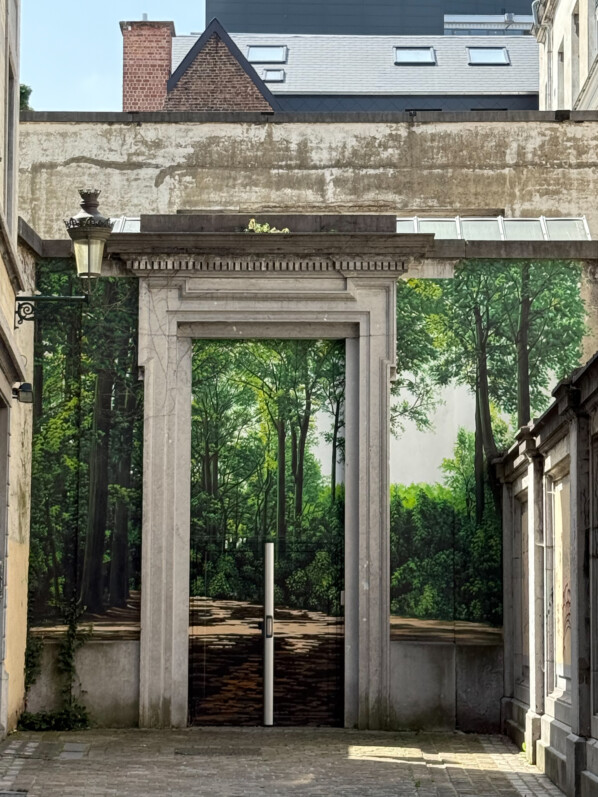 Paysage en trompe-l’oeil dans le Val des Roses à Bruxelles (Belgique)